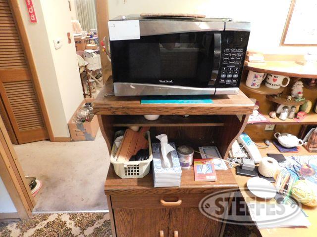 West Bend Microwave Oven